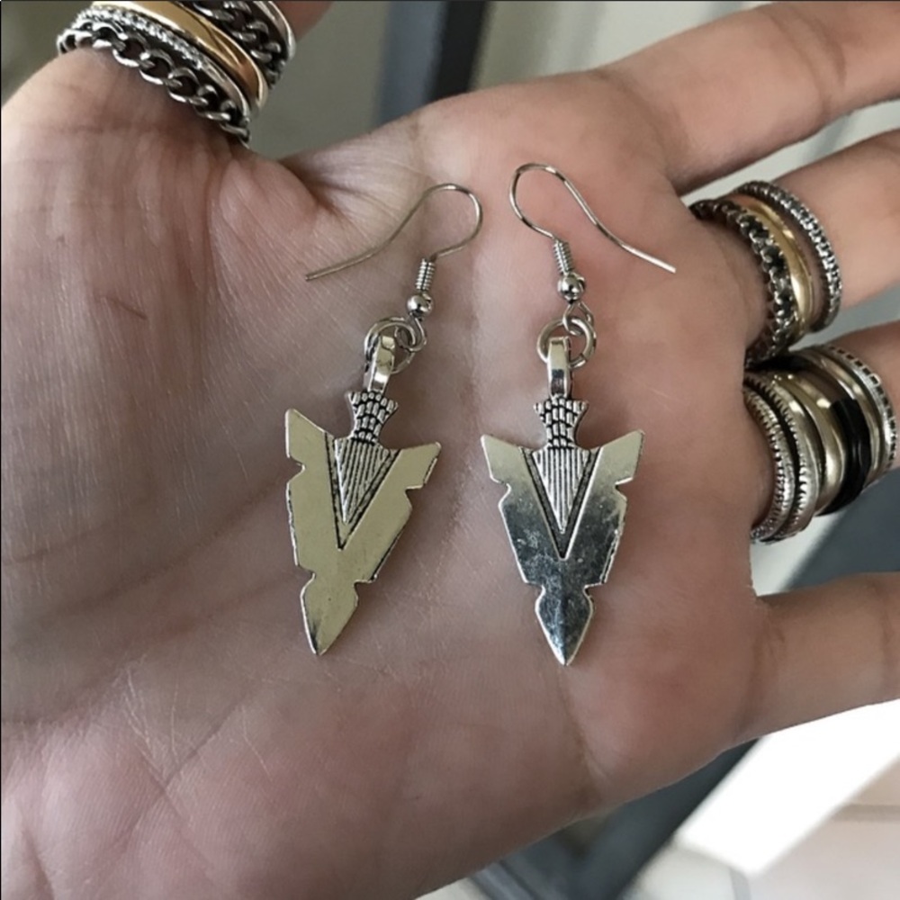 Silver arrow set . Boho Arrow chocker choker necklace + matching earrings - Picture 2 of 9